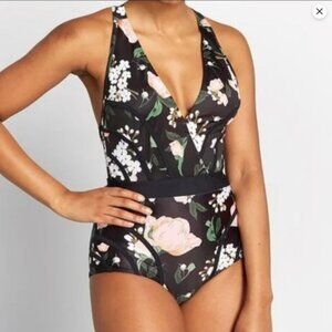 Gilda One Piece black floral EUC Size Medium